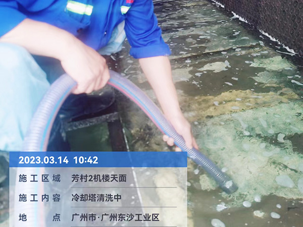 冷却塔吸泥排污